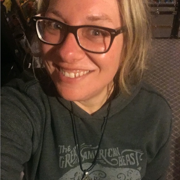 Meet your Posher, Kimberly - Picture 2 of 2